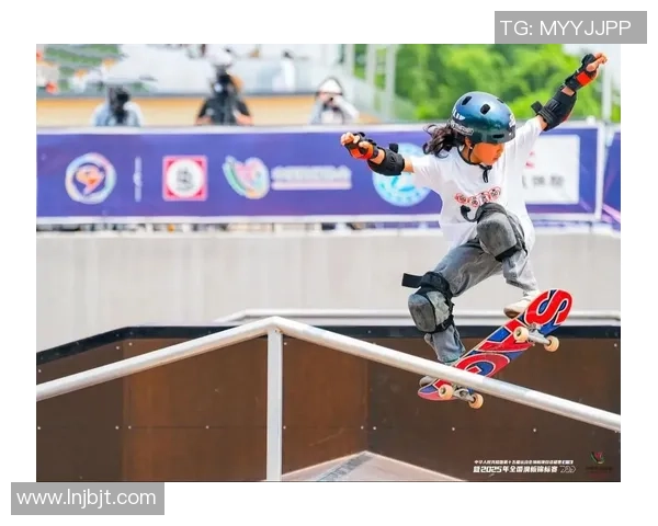 广州极限运动队在世界滑板锦标赛中以61分稳居积分榜首位